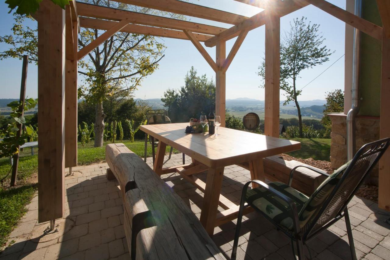 Ferienhaeuser Im Weingarten Fehring المظهر الخارجي الصورة